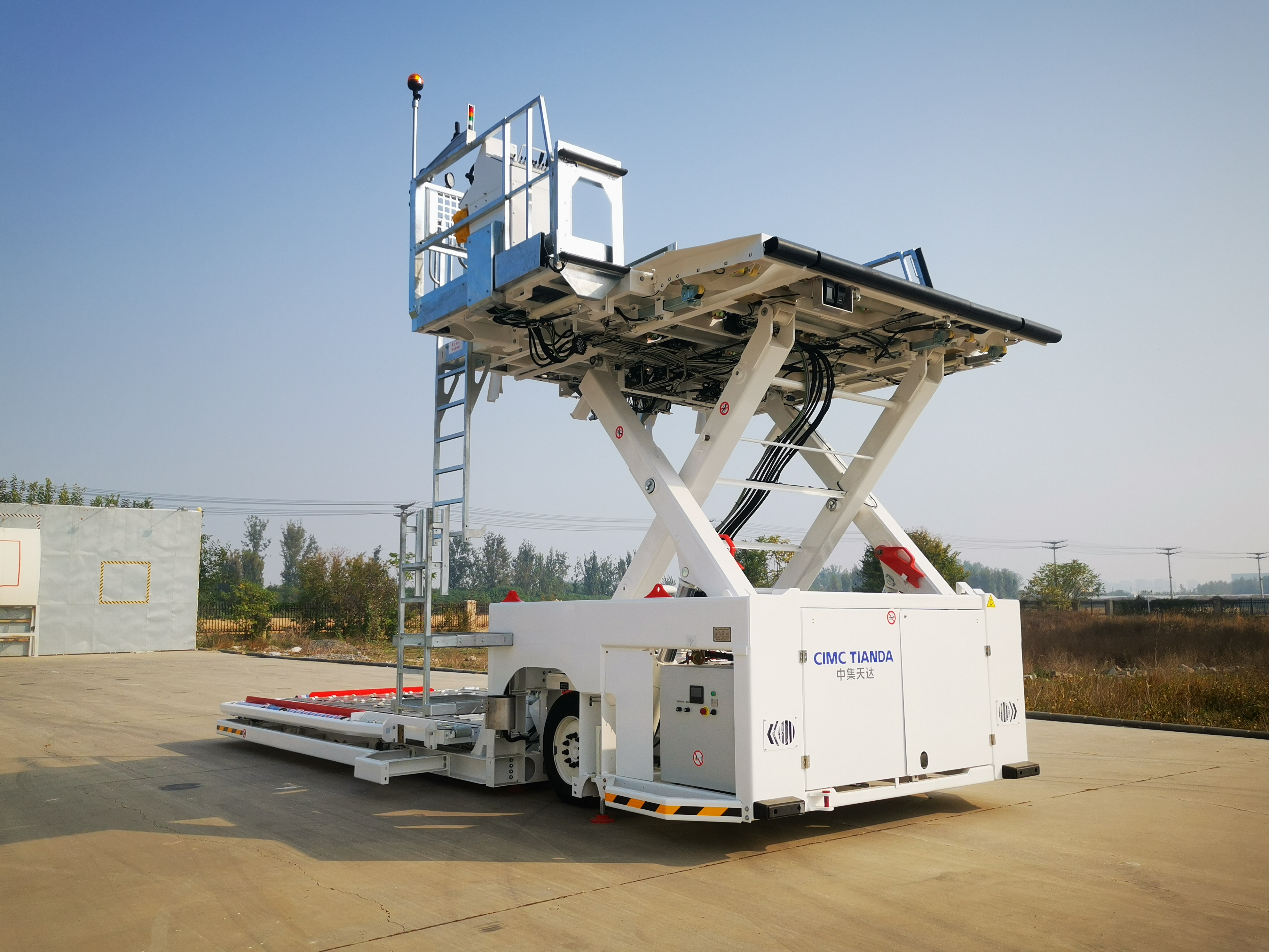 7吨燃油集装货物装载机 TDL-7